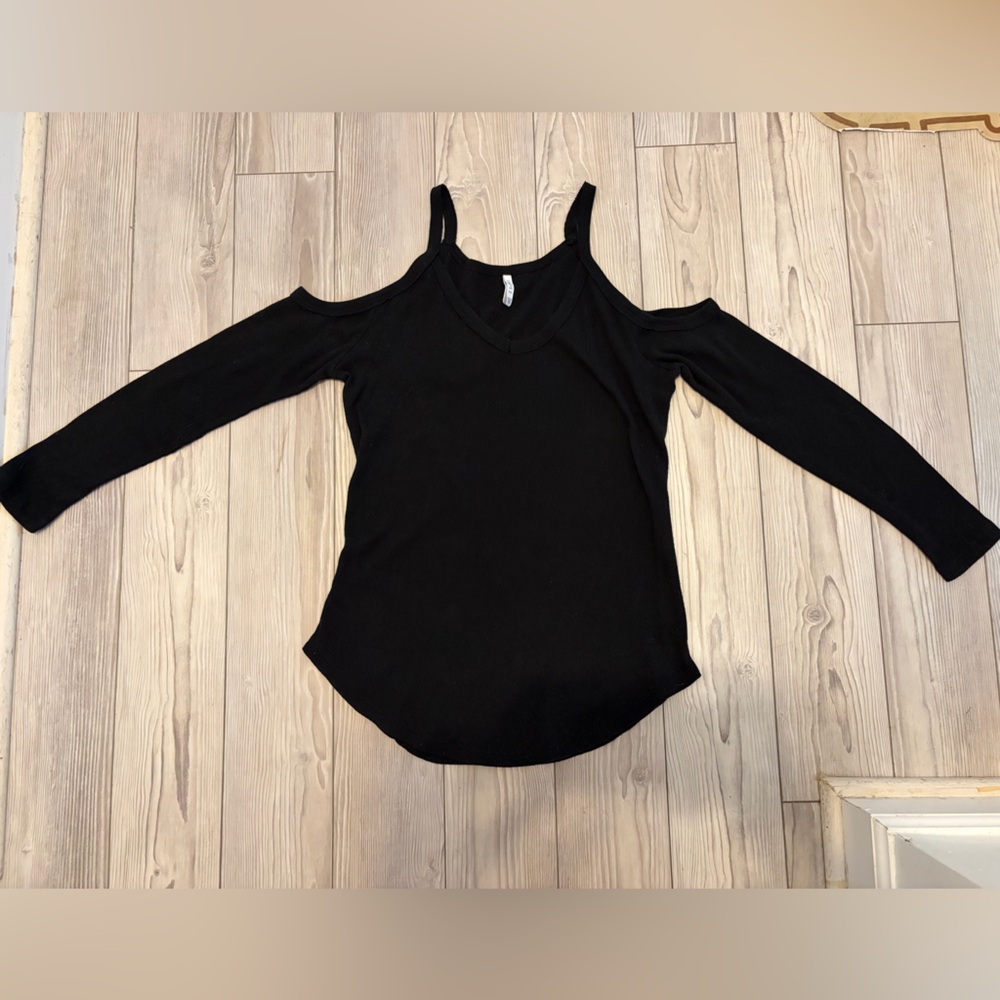 Z Supply Black Cold Shoulder Long Sleeve Top